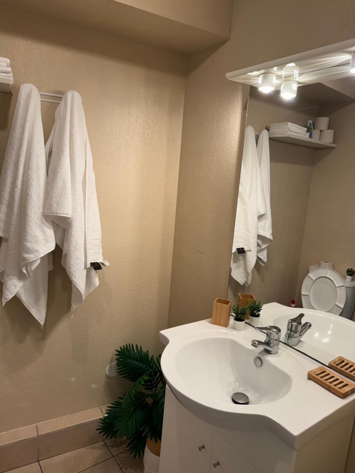 Studio Confortable Avec Vue نيس المظهر الخارجي الصورة